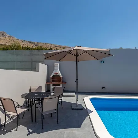 Apartament House With Private Pool Magdalena