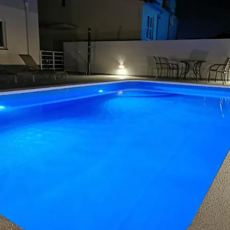 House With Private Pool Magdalena *