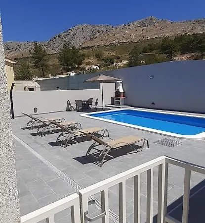 House With Private Pool Magdalena Apartament *